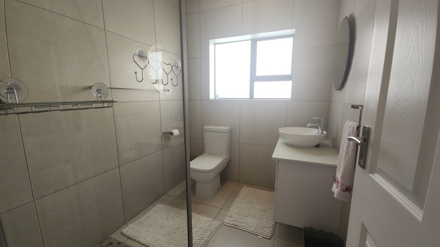 3 Bedroom Property for Sale in Hartenbos Heuwels Western Cape